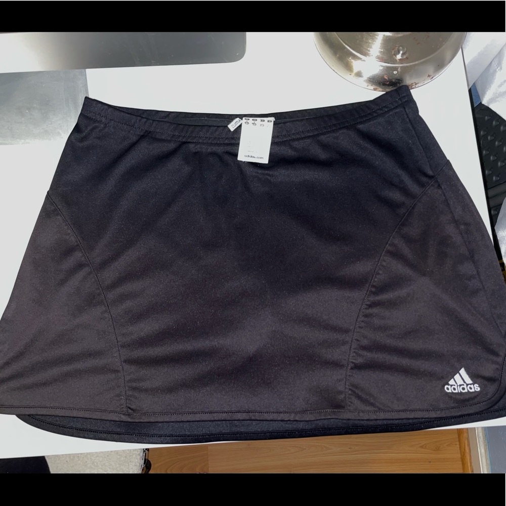 Adidas athletic skort / skirt